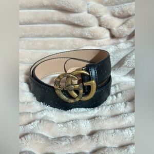Gucci leather belt with GG snake buckle